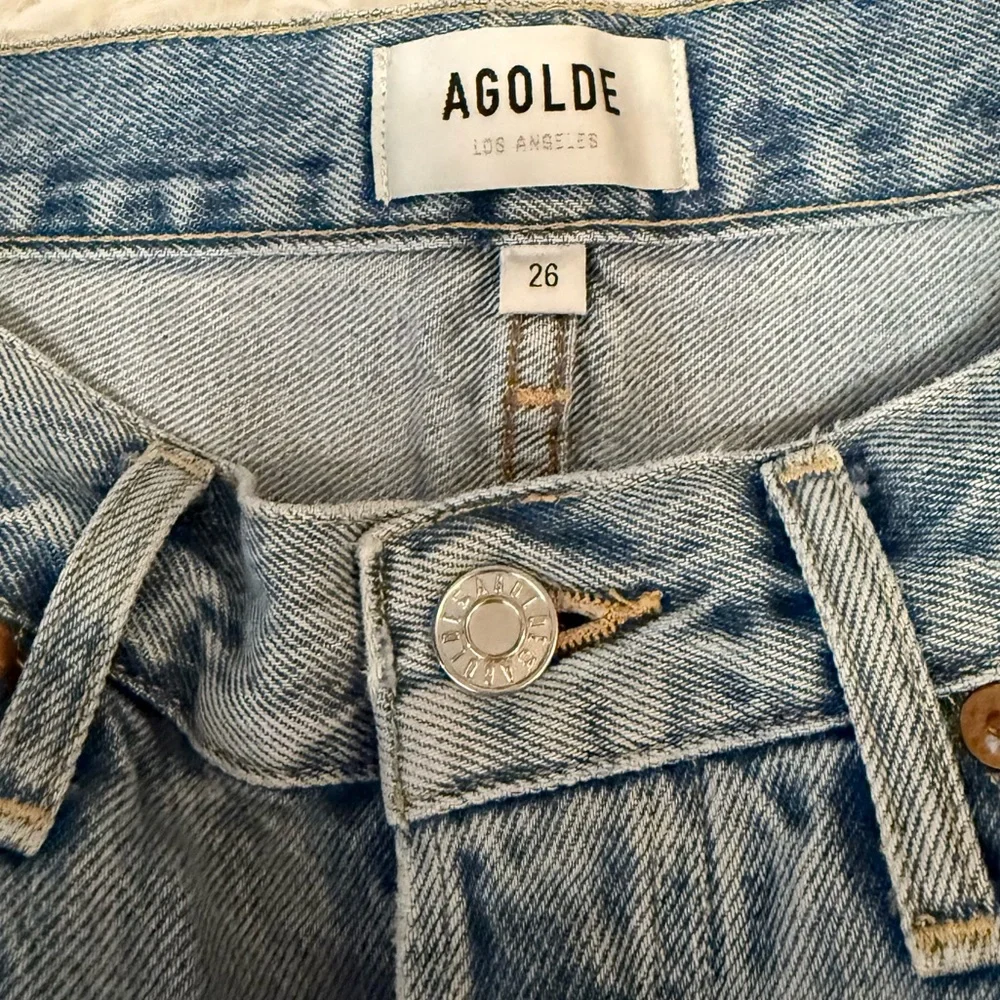 AGOLDE Parker Denim Shorts, Size 26 - Picture 3 of 5